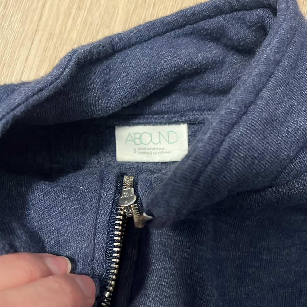 Half Zip - Picture 2 of 2
